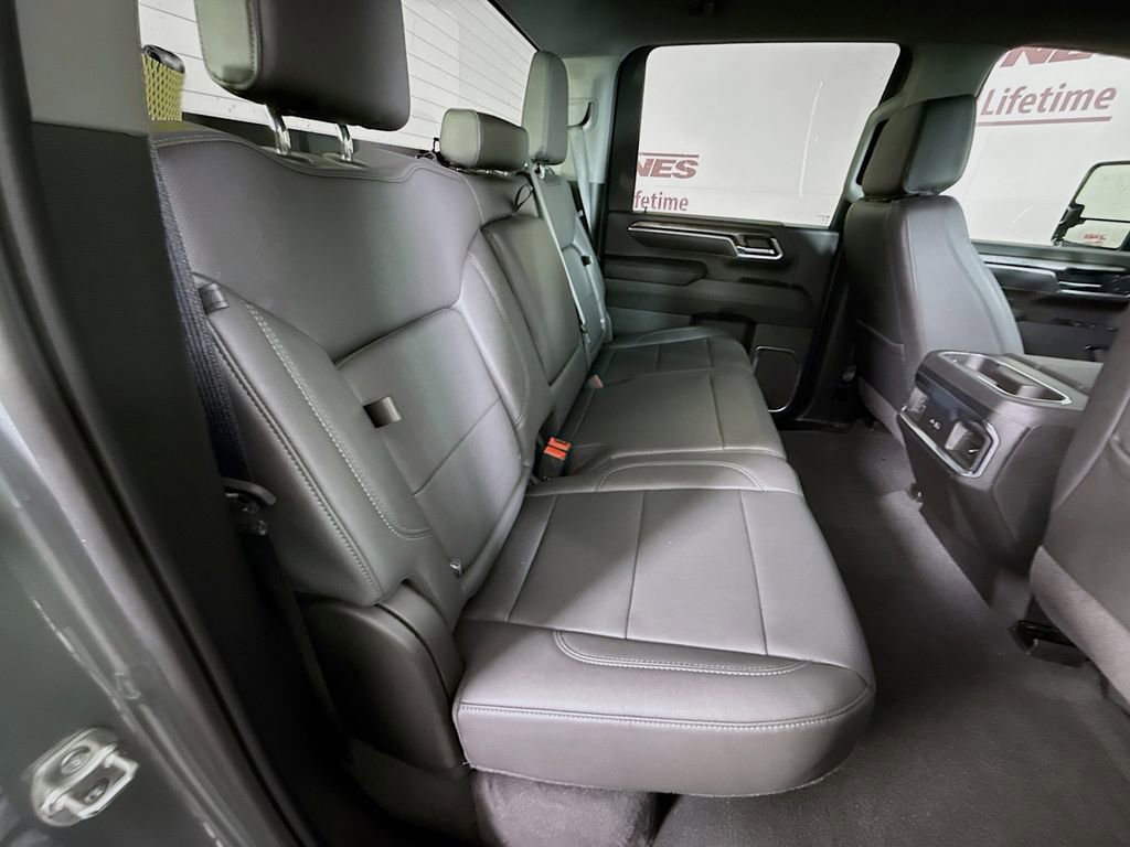 Used 2025 Chevrolet Silverado 2500 LTZ w/ LTZ Convenience Package AWD/4WD image 28