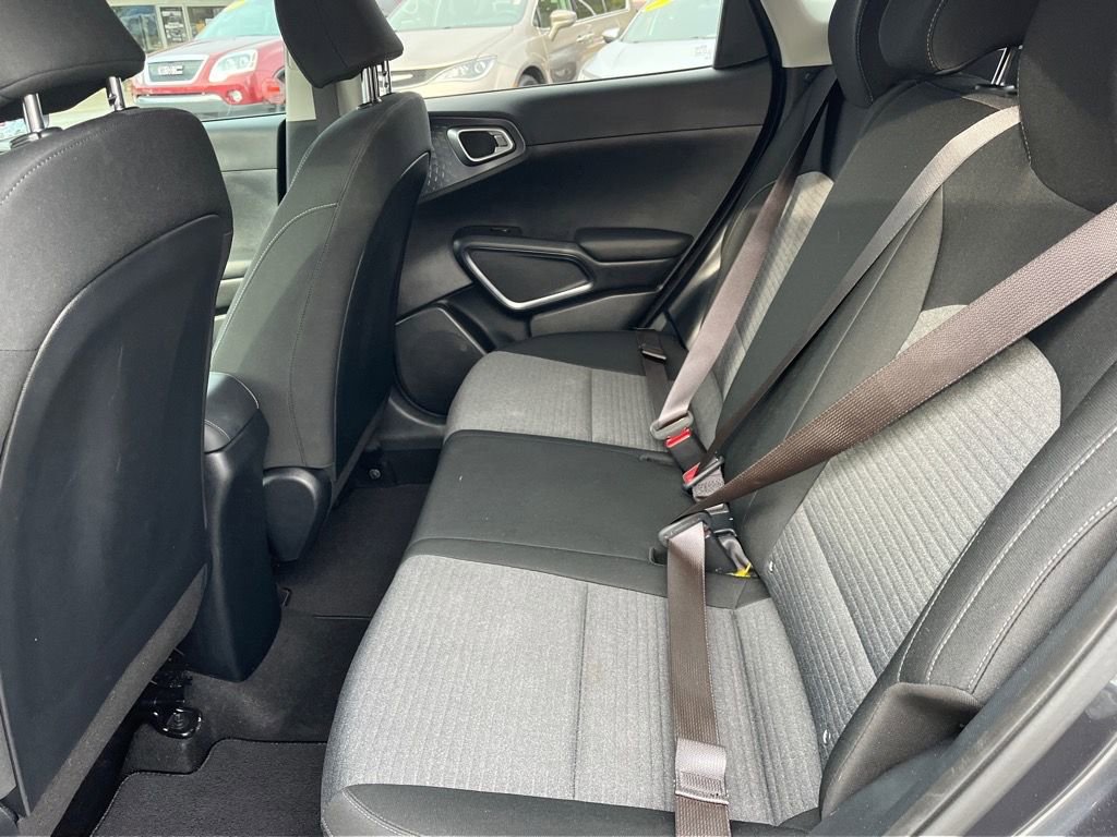 Used 2021 Kia Soul S image 22