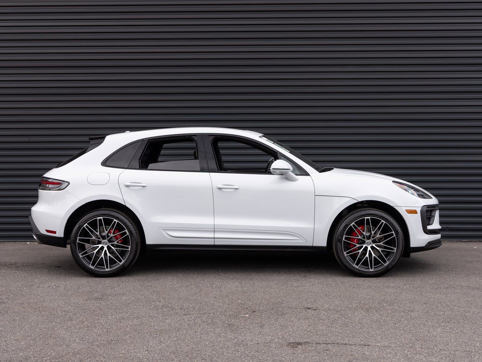 Certified 2026 Porsche Macan S image 8