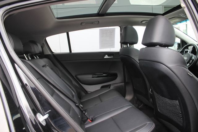 Used 2022 Kia Sportage EX AWD/4WD image 30