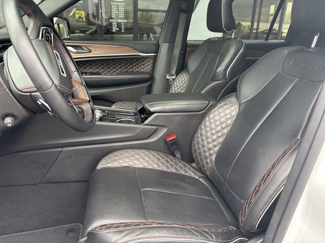 Used 2023 Jeep Grand Cherokee L Summit w/ Advanced Protech Group IV image 5