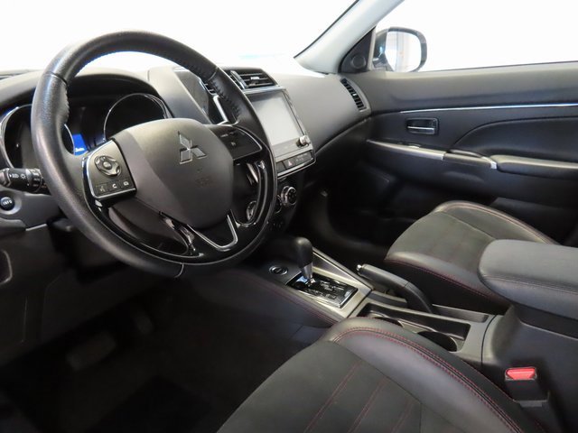 Used 2024 Mitsubishi Outlander Sport ES image 4
