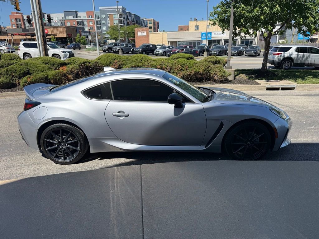 Used 2023 Toyota GR86 Premium w/ ALL Weather Mat Package (TMS) RWD image 4