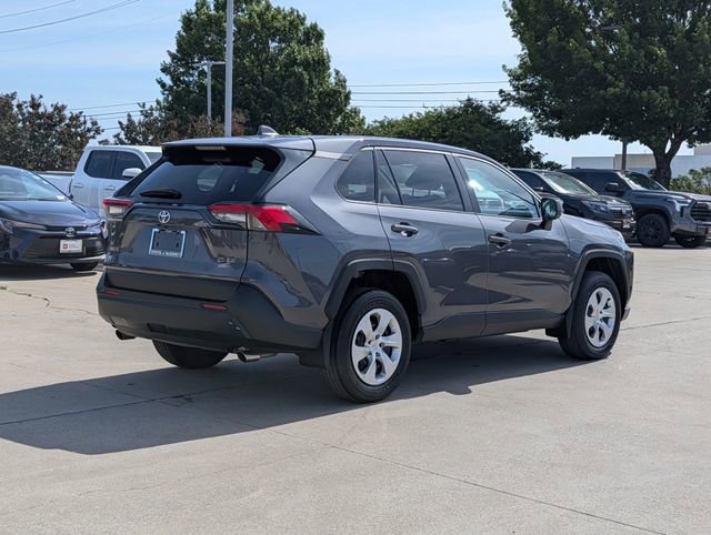Used 2023 Toyota RAV4 LE FWD image 5