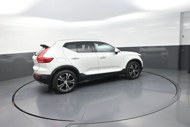 Used 2020 Volvo XC40 T4 Inscription w/ Protection Package Premier FWD image 13