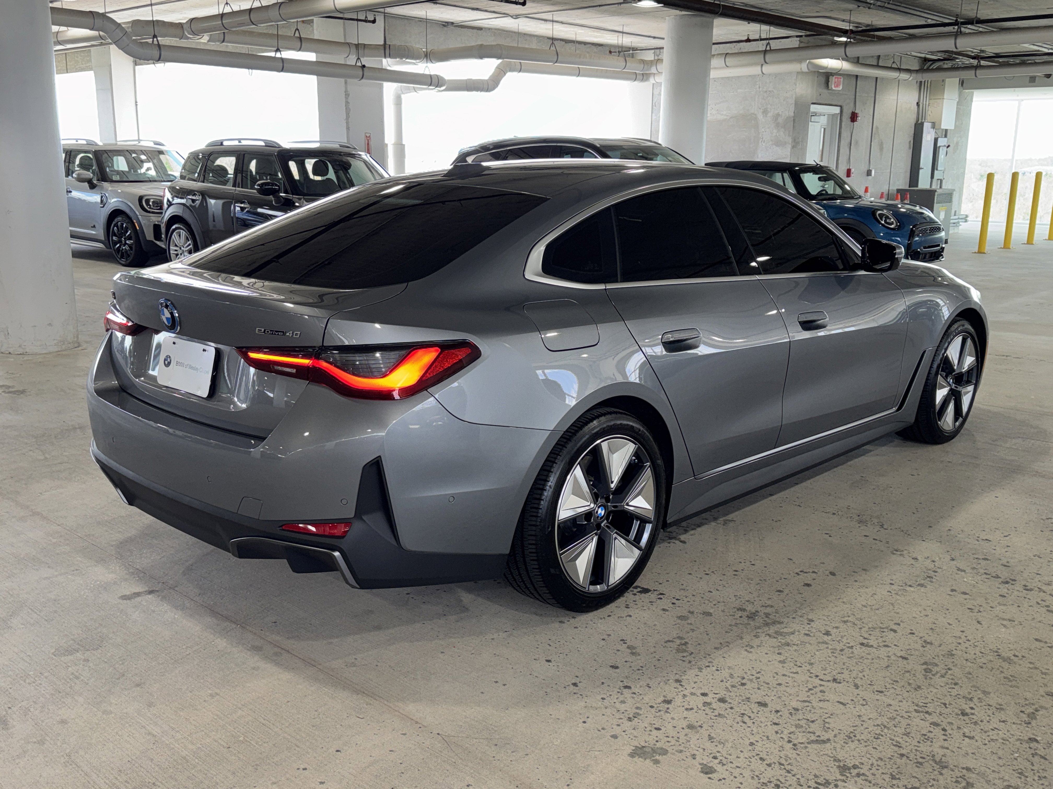 Used 2025 BMW i4 eDrive40 w/ Premium Package image 8