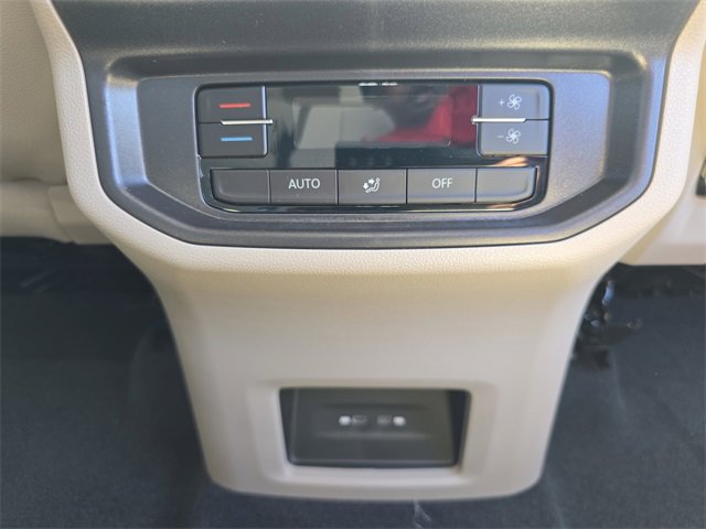New 2026 Volkswagen Atlas SE image 13