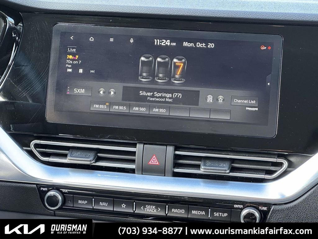 Used 2022 Kia Niro EX w/ Cold Weather Package image 4