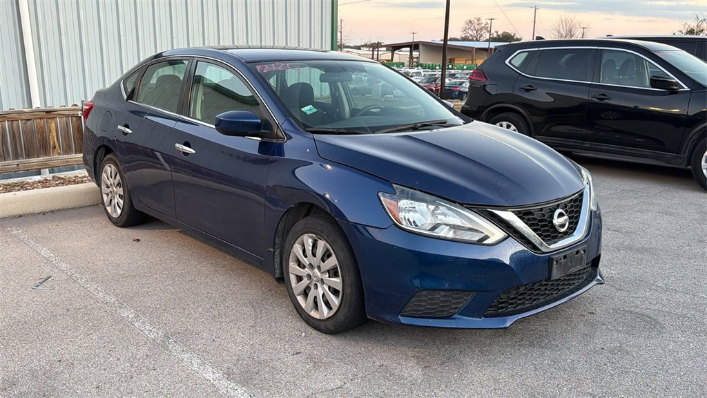 Used 2016 Nissan Sentra S image 3
