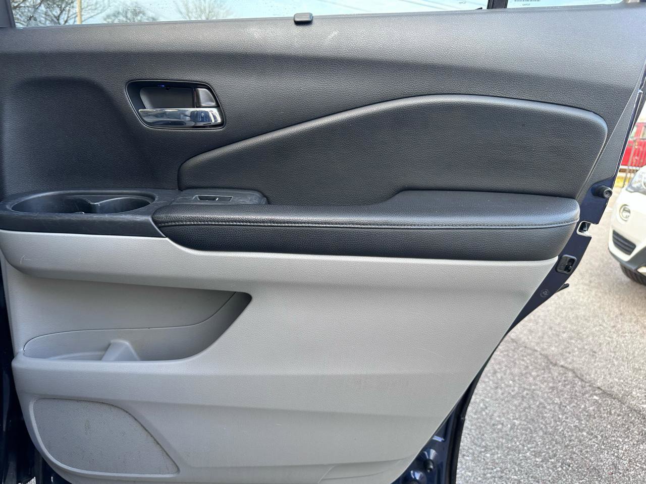 Used 2017 Honda Pilot Elite image 46