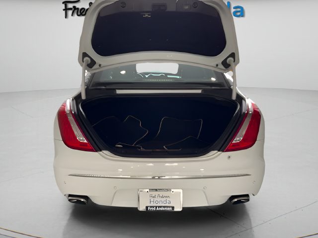 Used 2012 Jaguar XJ Supercharged RWD image 23