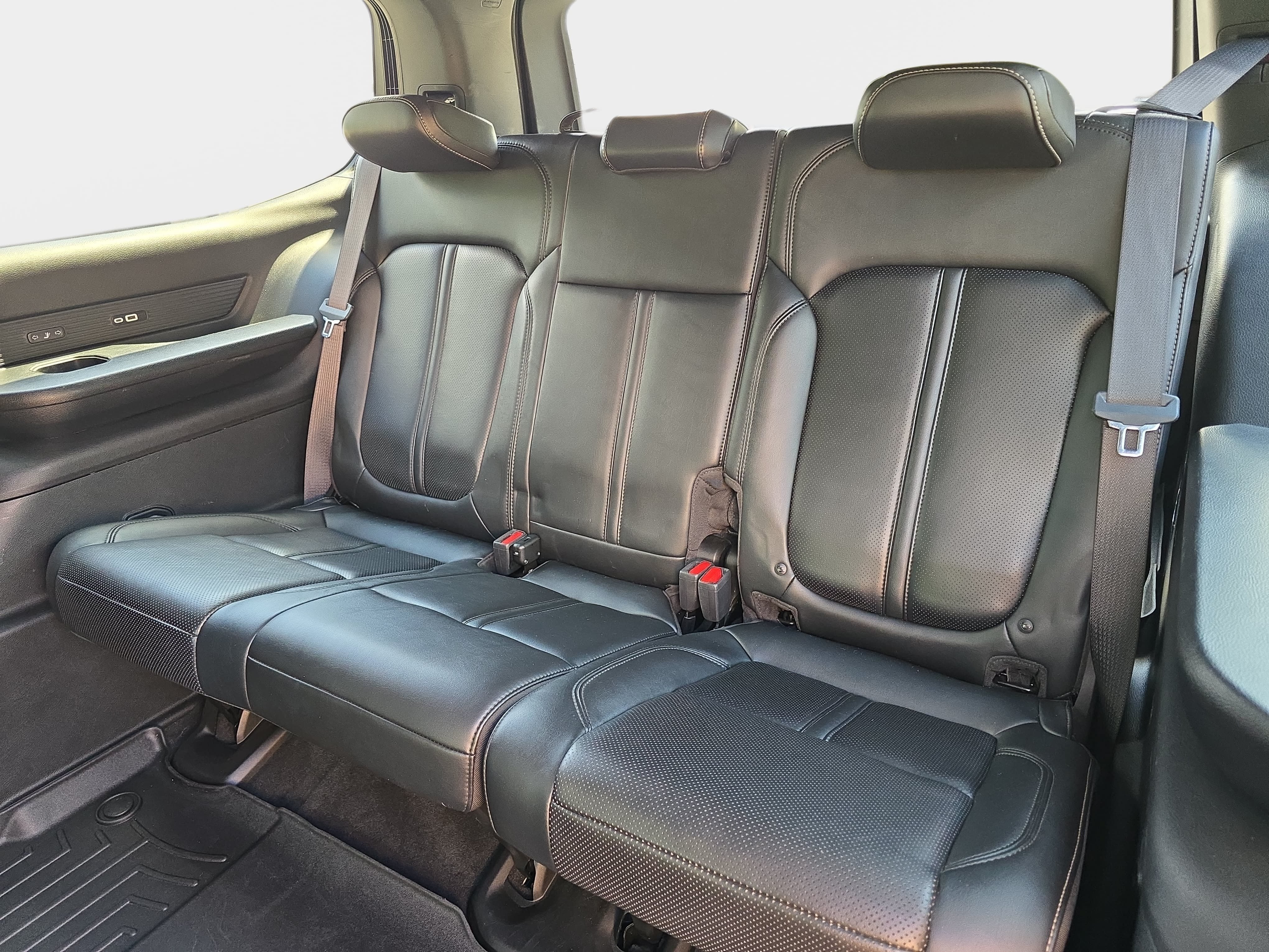 Used 2022 Jeep Wagoneer Series III w/ Flexible Seating Group AWD/4WD image 35