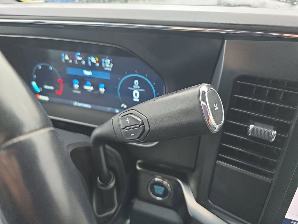 Used 2024 Ford F350 Lariat AWD/4WD image 18