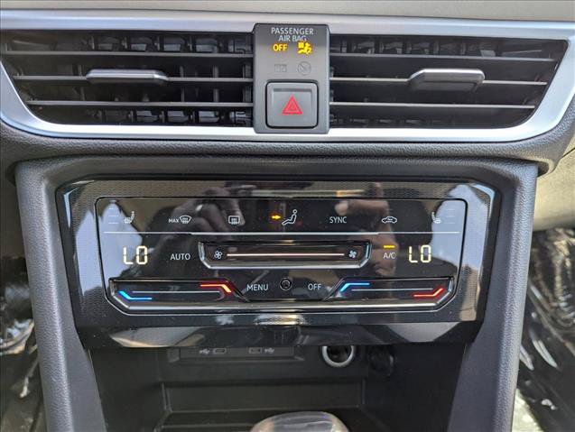 New 2026 Volkswagen Taos SE FWD image 19