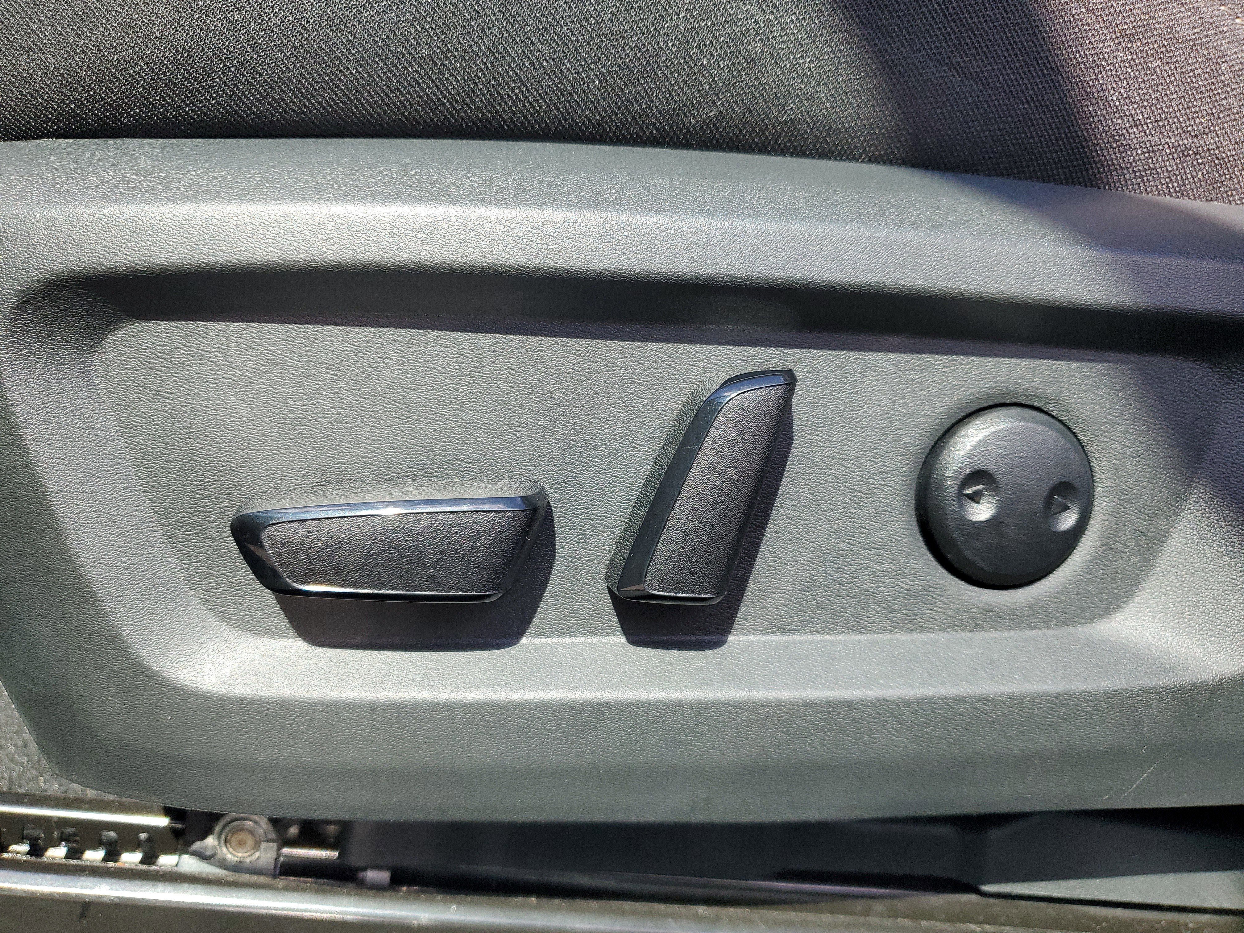 Certified 2023 Nissan Rogue SV image 11