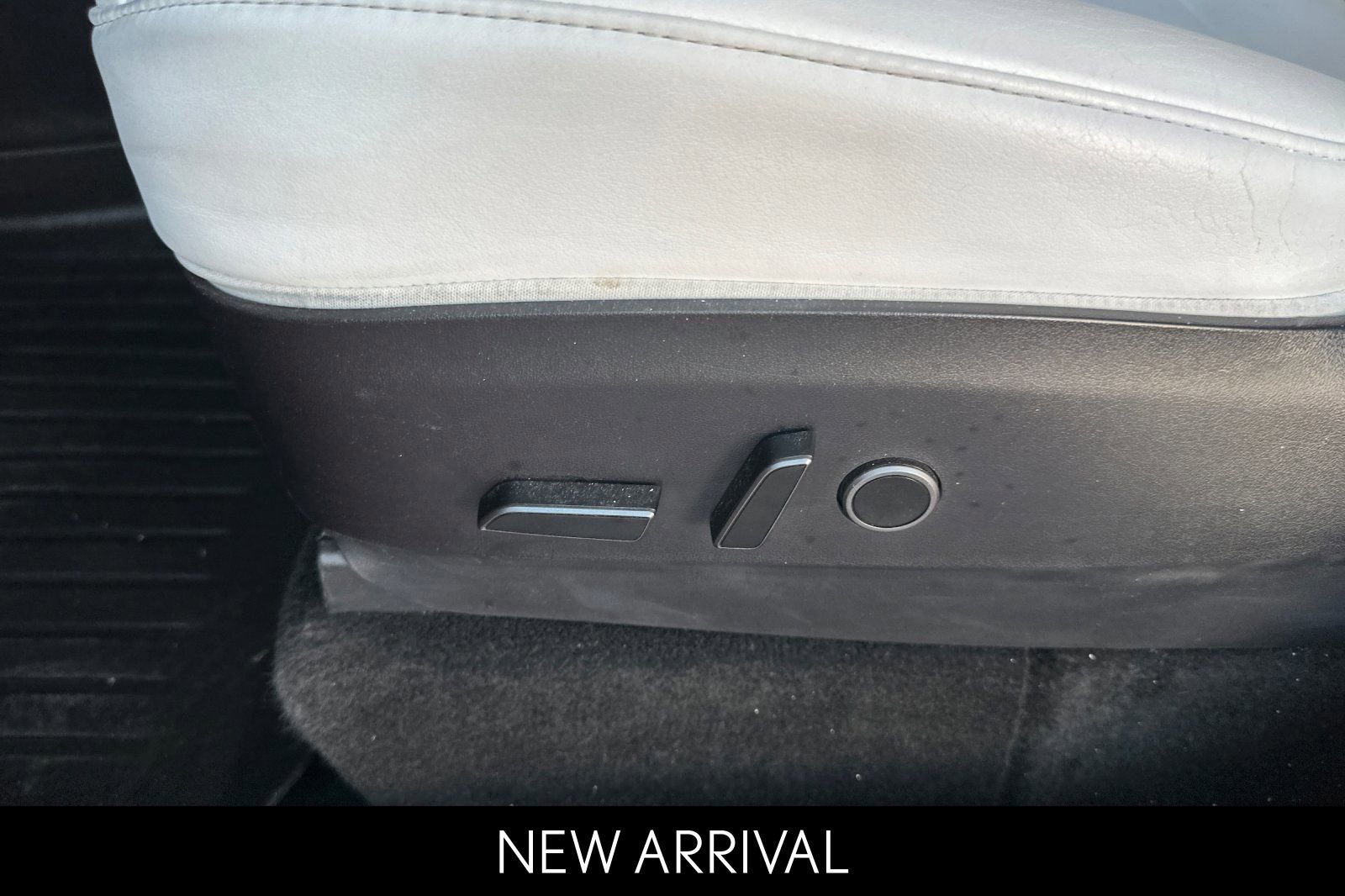 Used 2022 Tesla Model Y Performance image 13