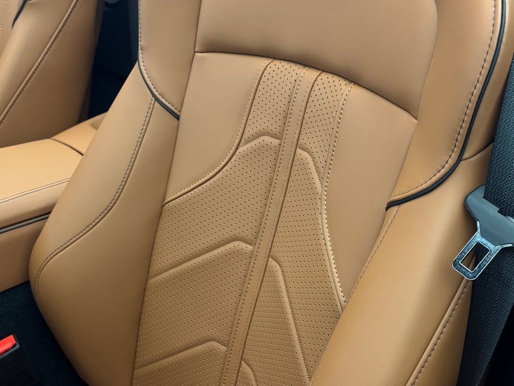 New 2026 Aston Martin V8 Vantage Roadster image 6