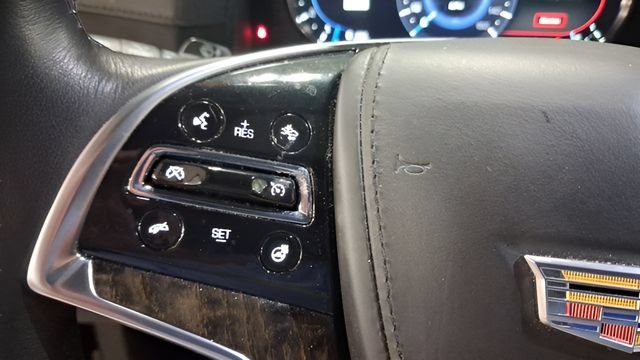Used 2016 Cadillac Escalade Platinum AWD/4WD image 27