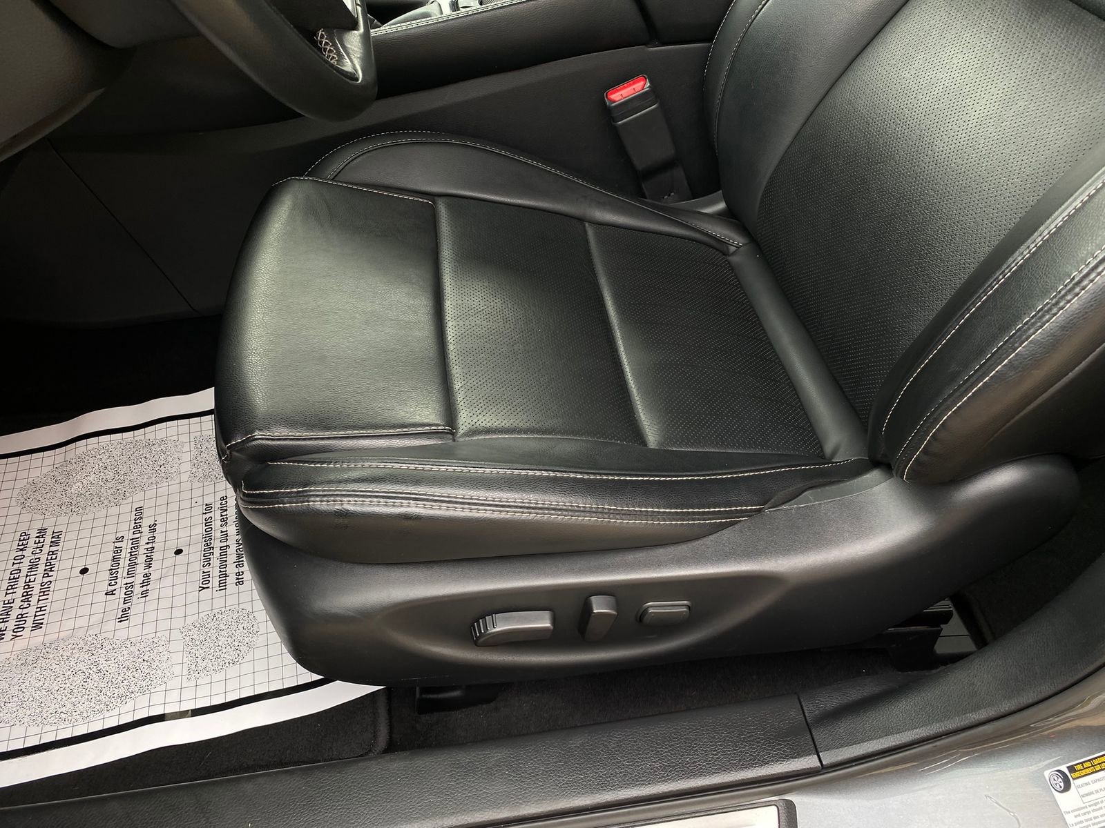 Used 2023 Nissan Maxima SL image 11