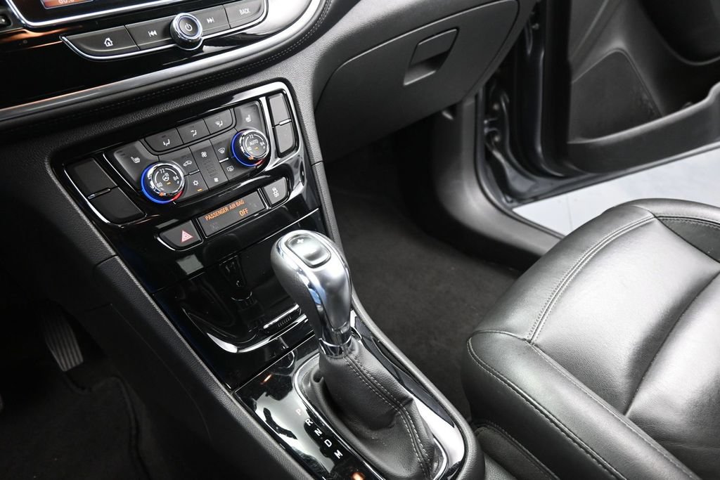 Used 2019 Buick Encore Essence FWD image 17