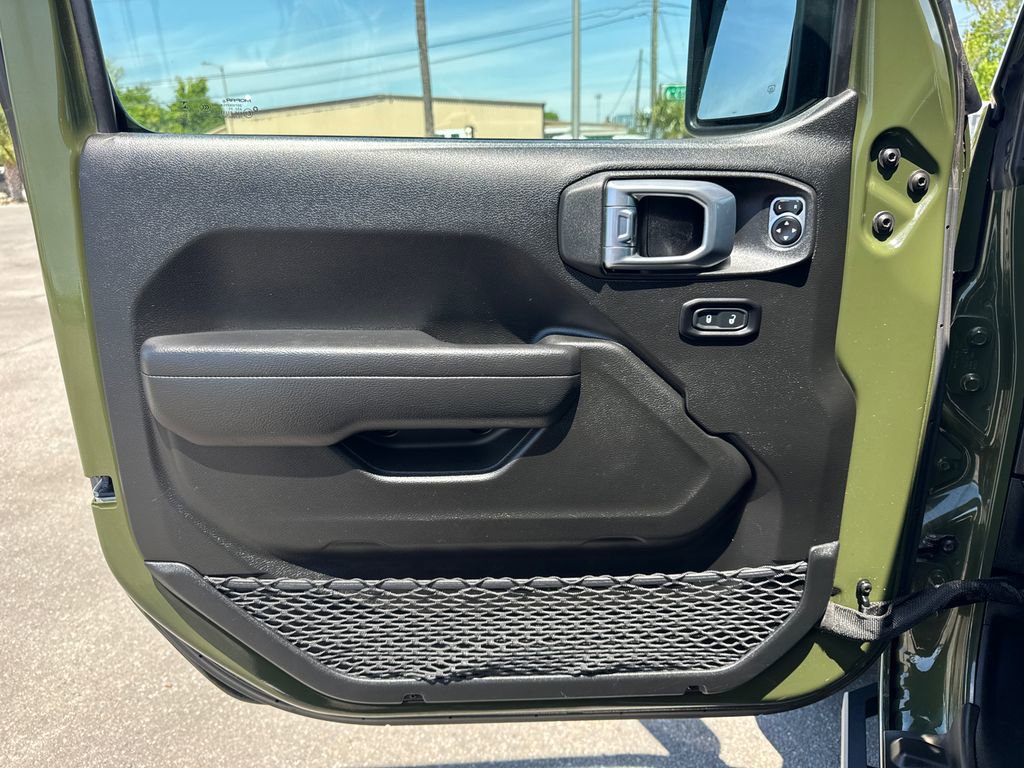 Used 2021 Jeep Wrangler Unlimited Sport AWD/4WD image 12