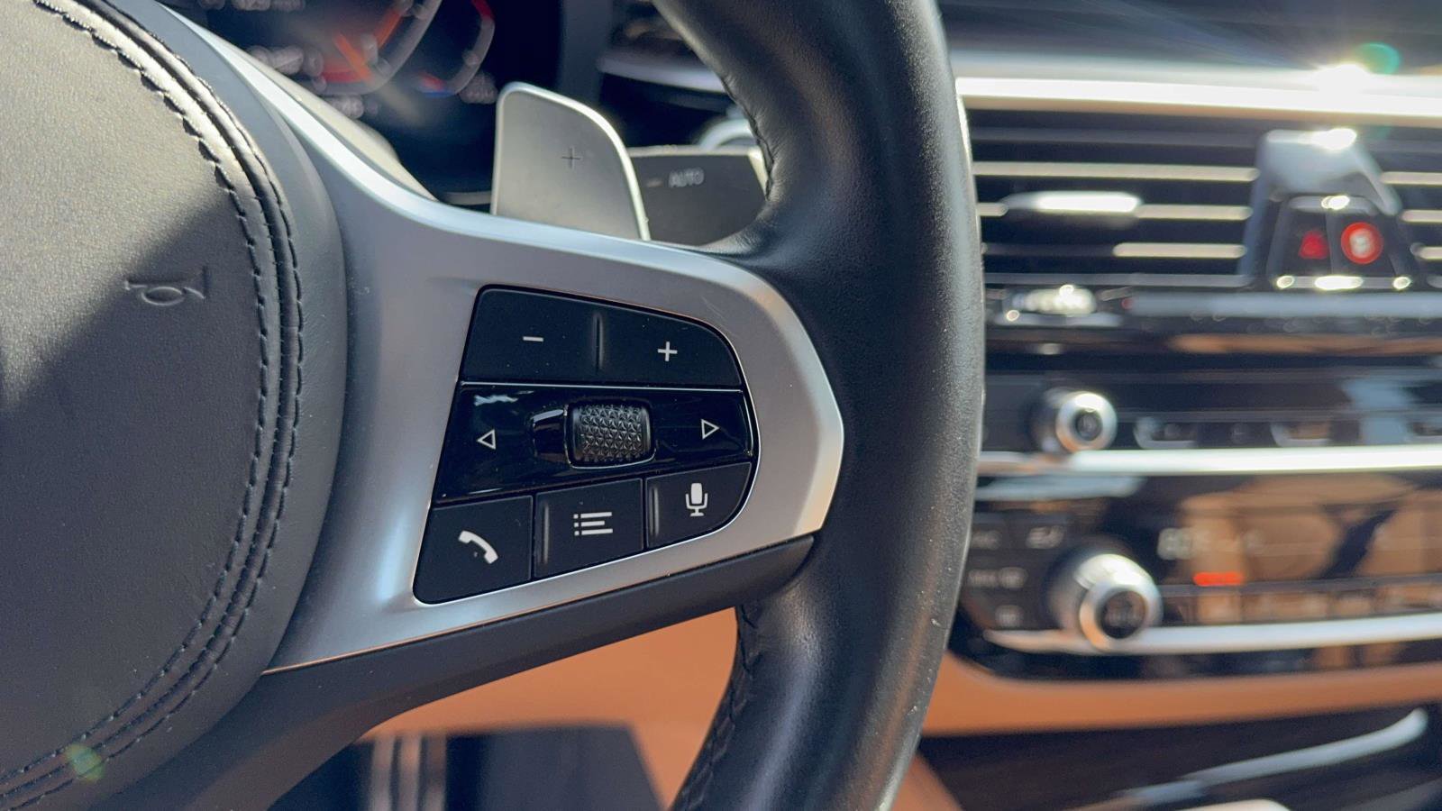 Used 2022 BMW 530i xDrive w/ M Sport Package image 15