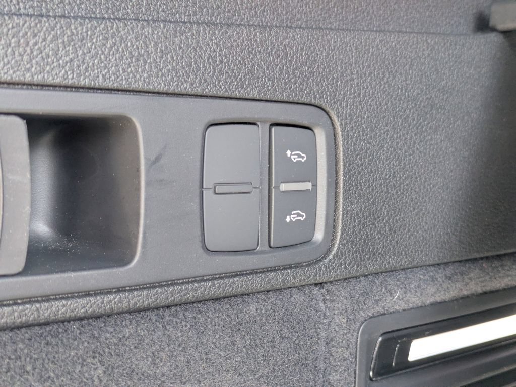 Used 2024 Audi SQ5 Prestige AWD/4WD image 14