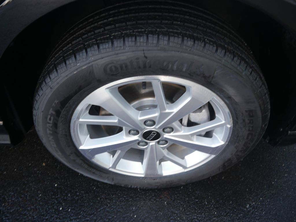 Used 2023 Audi Q3 2.0T Premium w/ Convenience Package image 15