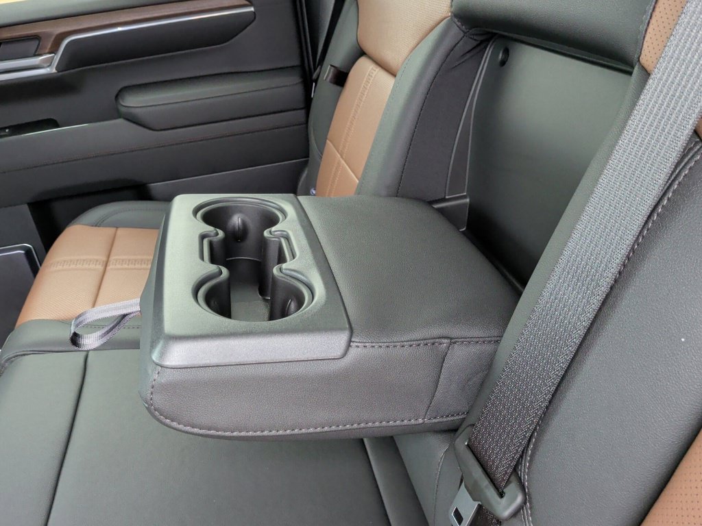 New 2026 Chevrolet Silverado 1500 High Country w/ Technology Package AWD/4WD image 38