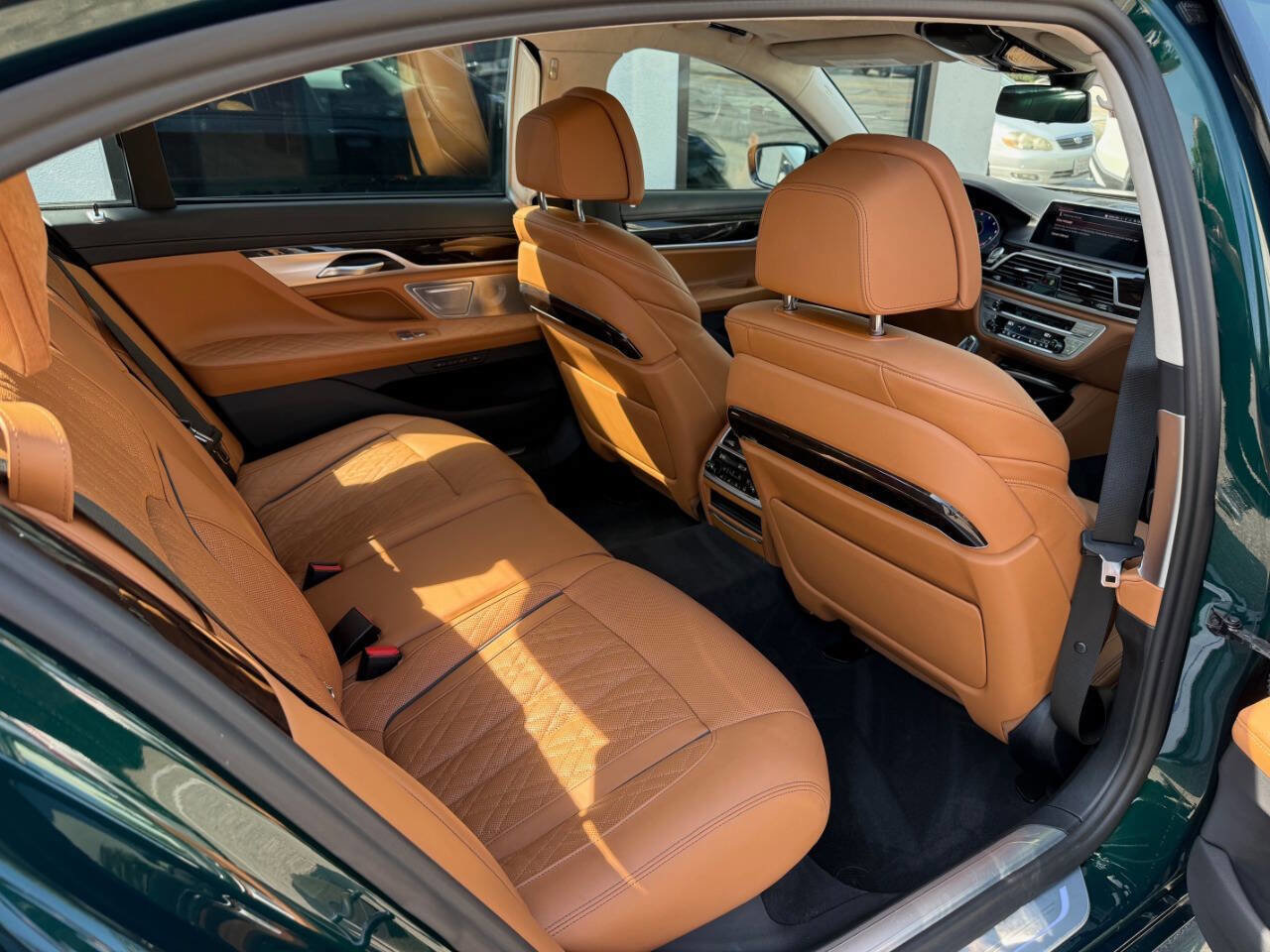 Used 2020 BMW ALPINA B7 xDrive image 36