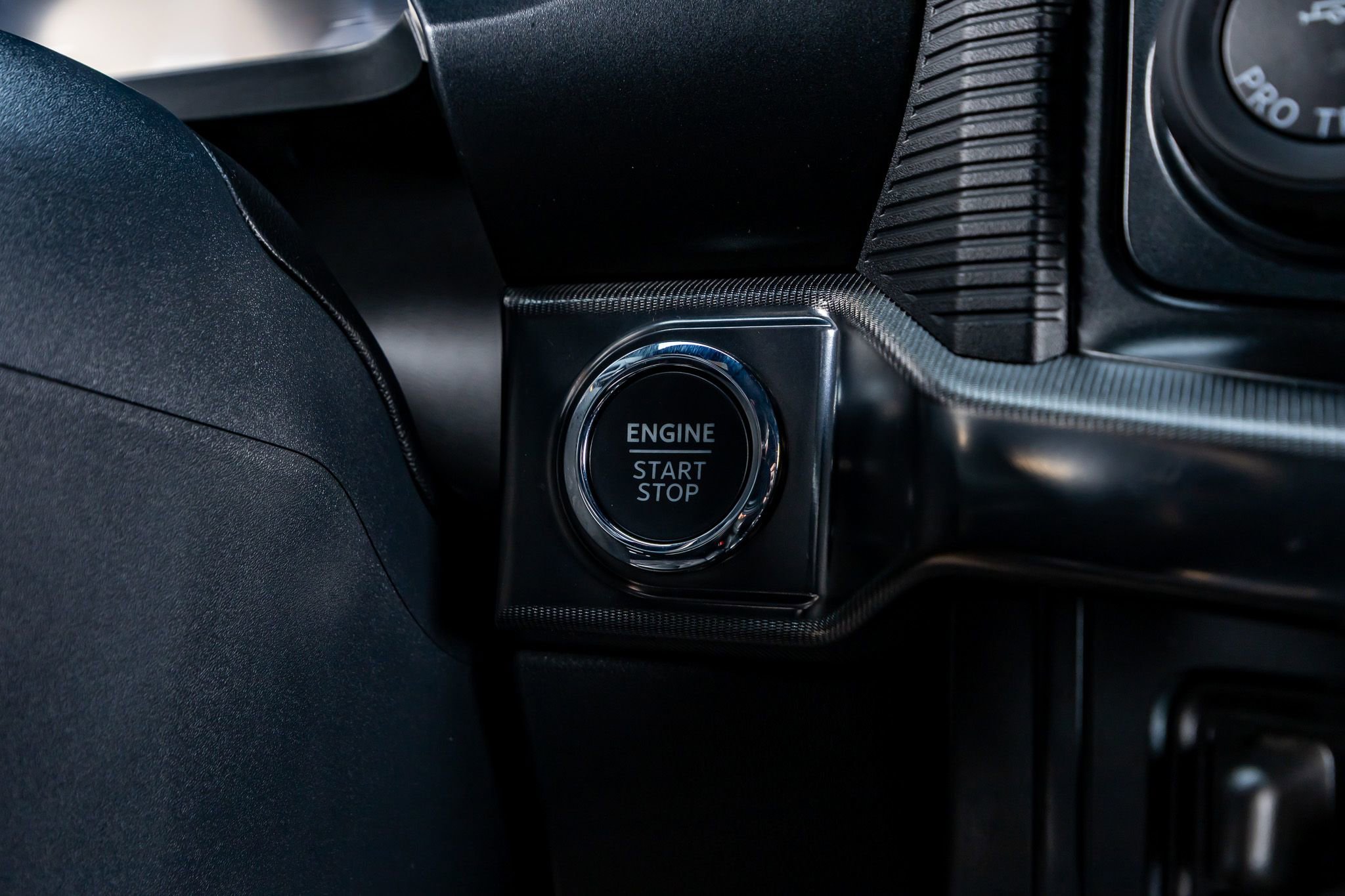 Used 2025 Ford F150 Raptor AWD/4WD image 23