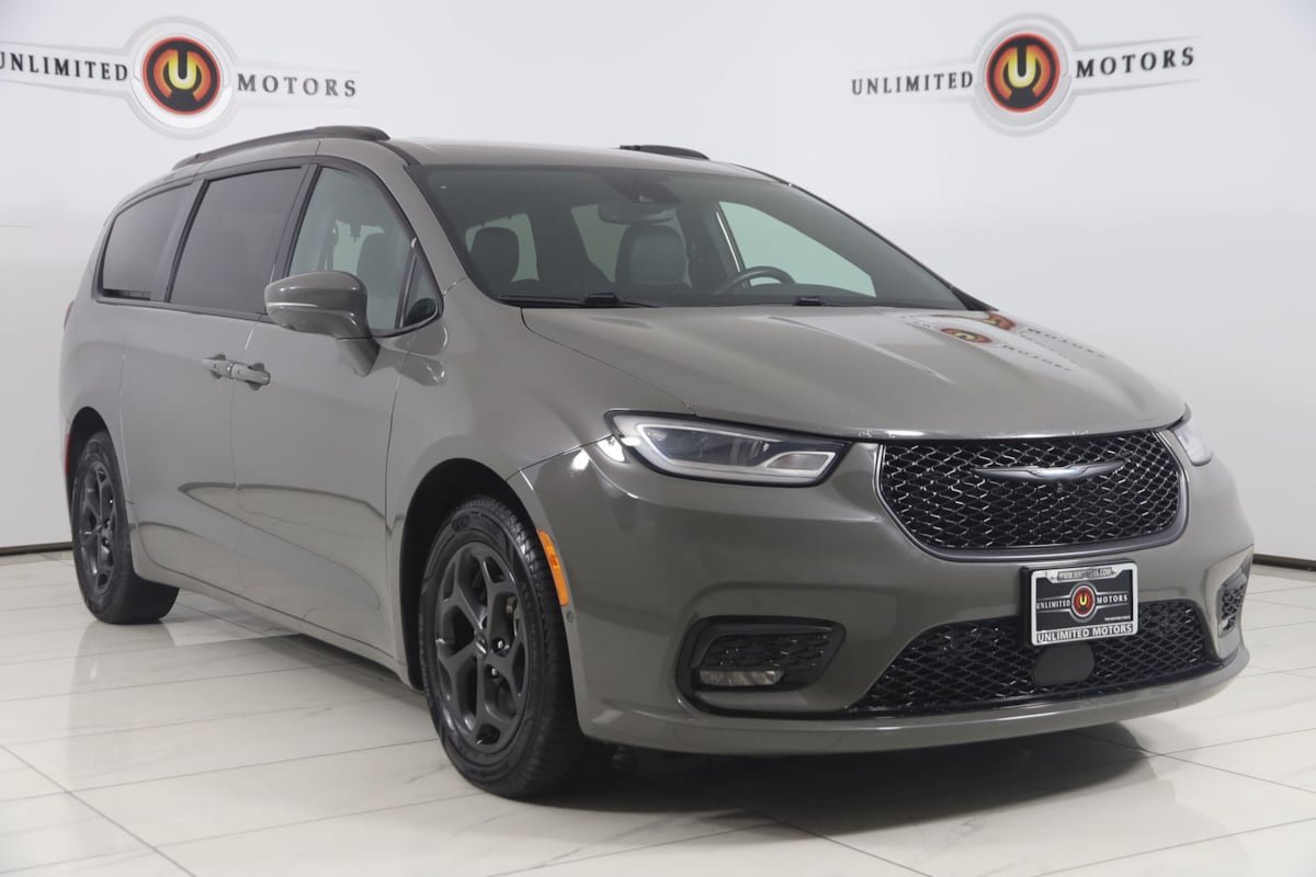 Used 2021 Chrysler Pacifica Touring-L w/ S Appearance Package FWD image 24