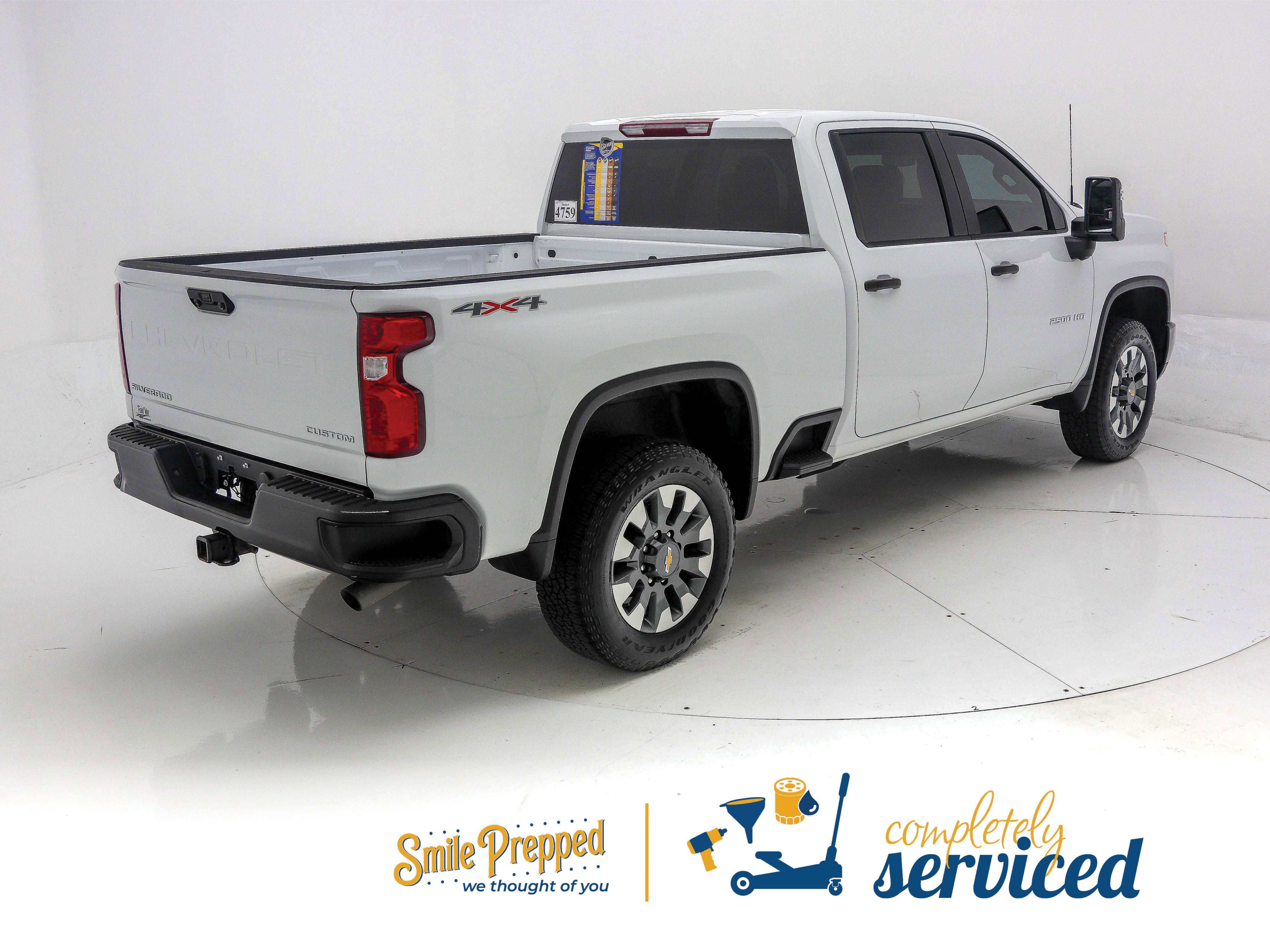 Used 2024 Chevrolet Silverado 2500 Custom w/ Custom Convenience Package image 4
