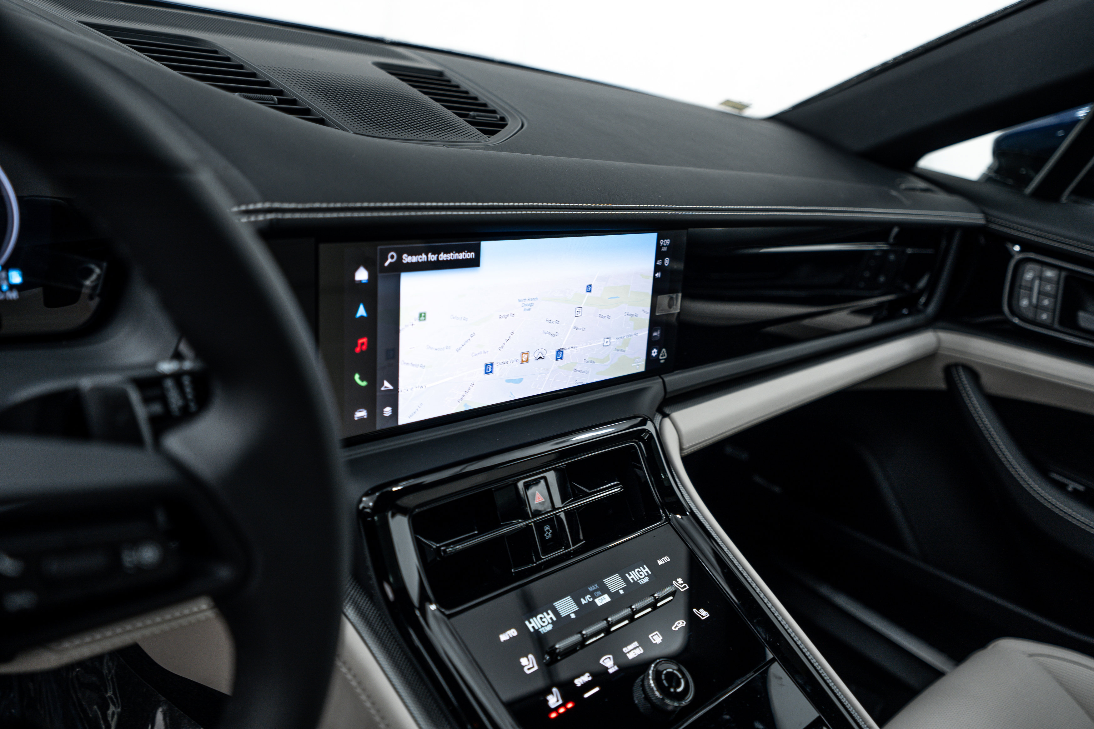 Certified 2026 Porsche Panamera 4 AWD/4WD image 14