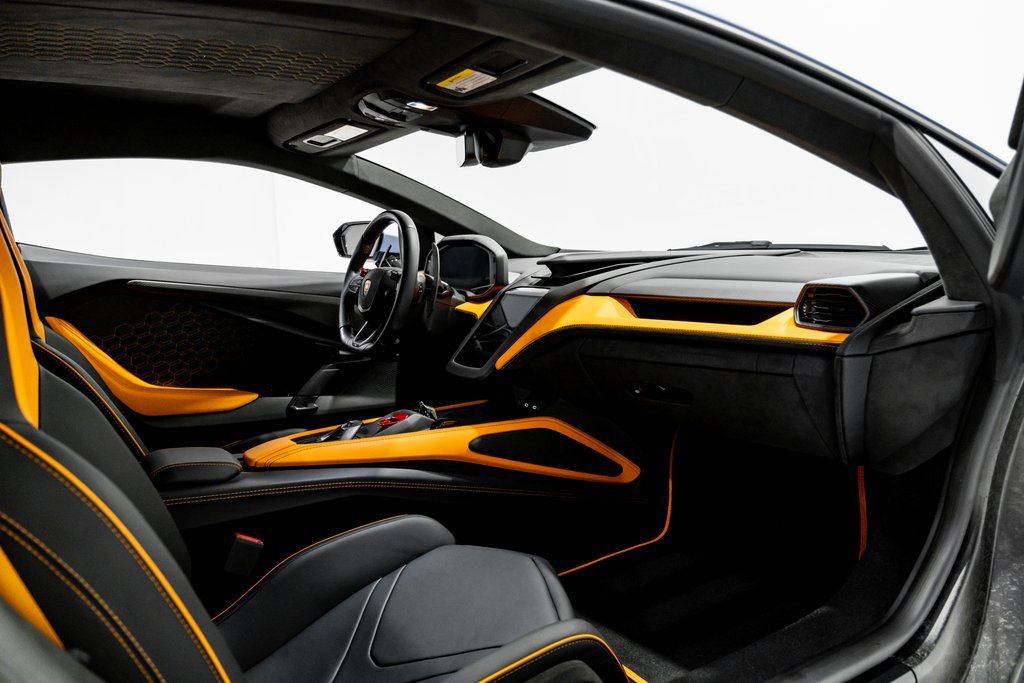 Used 2024 Lamborghini Revuelto AWD/4WD image 15