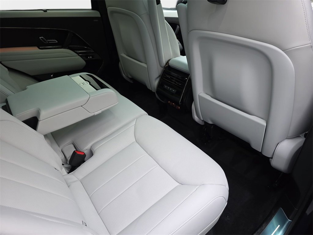 New 2026 Land Rover Range Rover Sport SE image 11