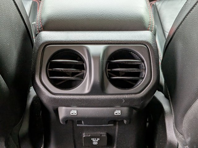 Used 2019 Jeep Wrangler Unlimited Rubicon AWD/4WD image 18