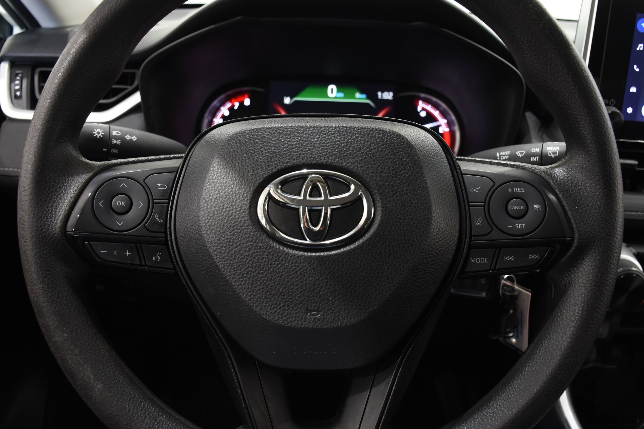 Used 2023 Toyota RAV4 LE FWD image 14