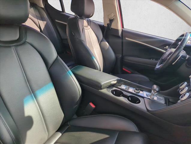 Used 2022 Genesis G70 2.0T image 23