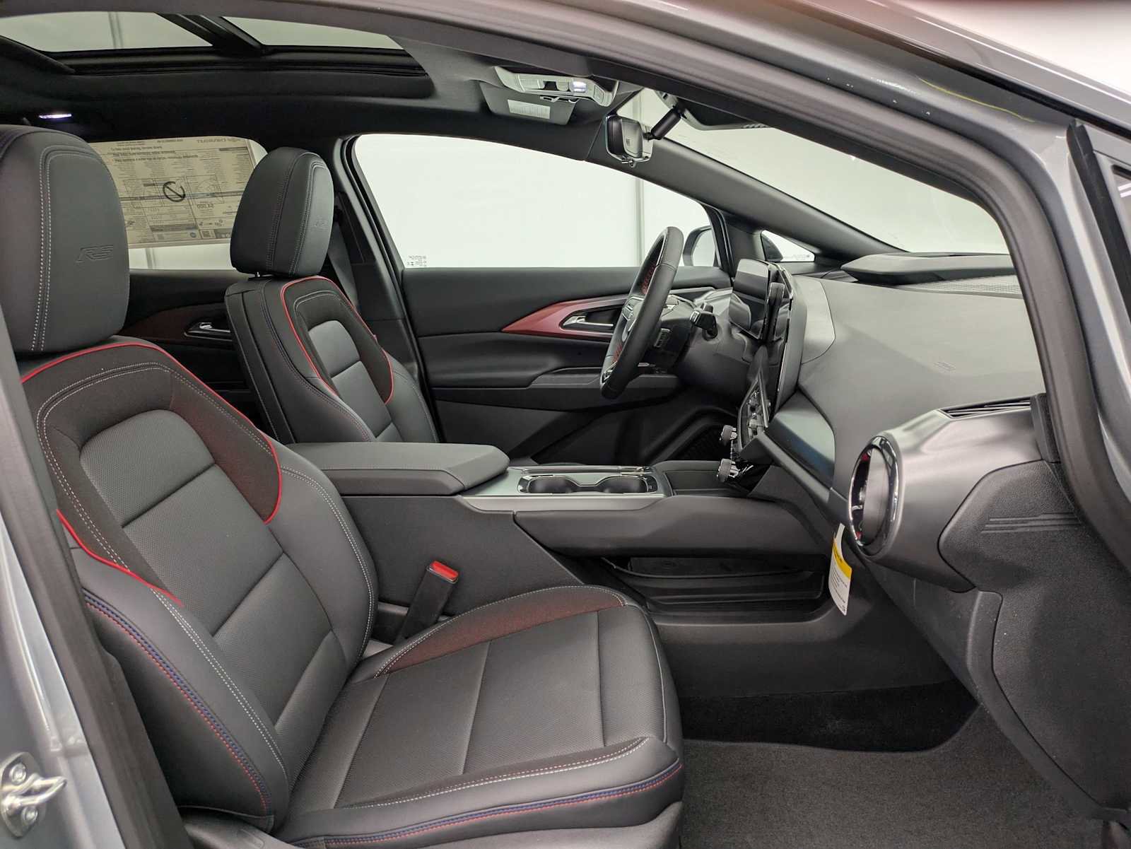New 2026 Chevrolet Equinox EV RS w/ Active Safety Package 3 AWD/4WD image 23