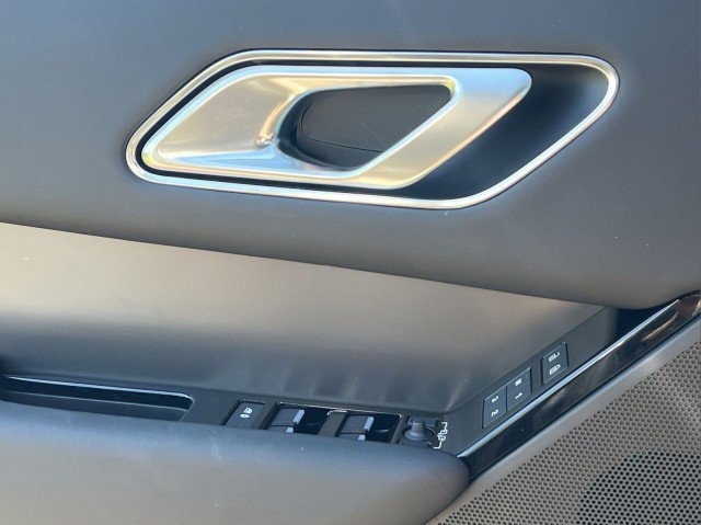 New 2026 Land Rover Range Rover Velar S image 25