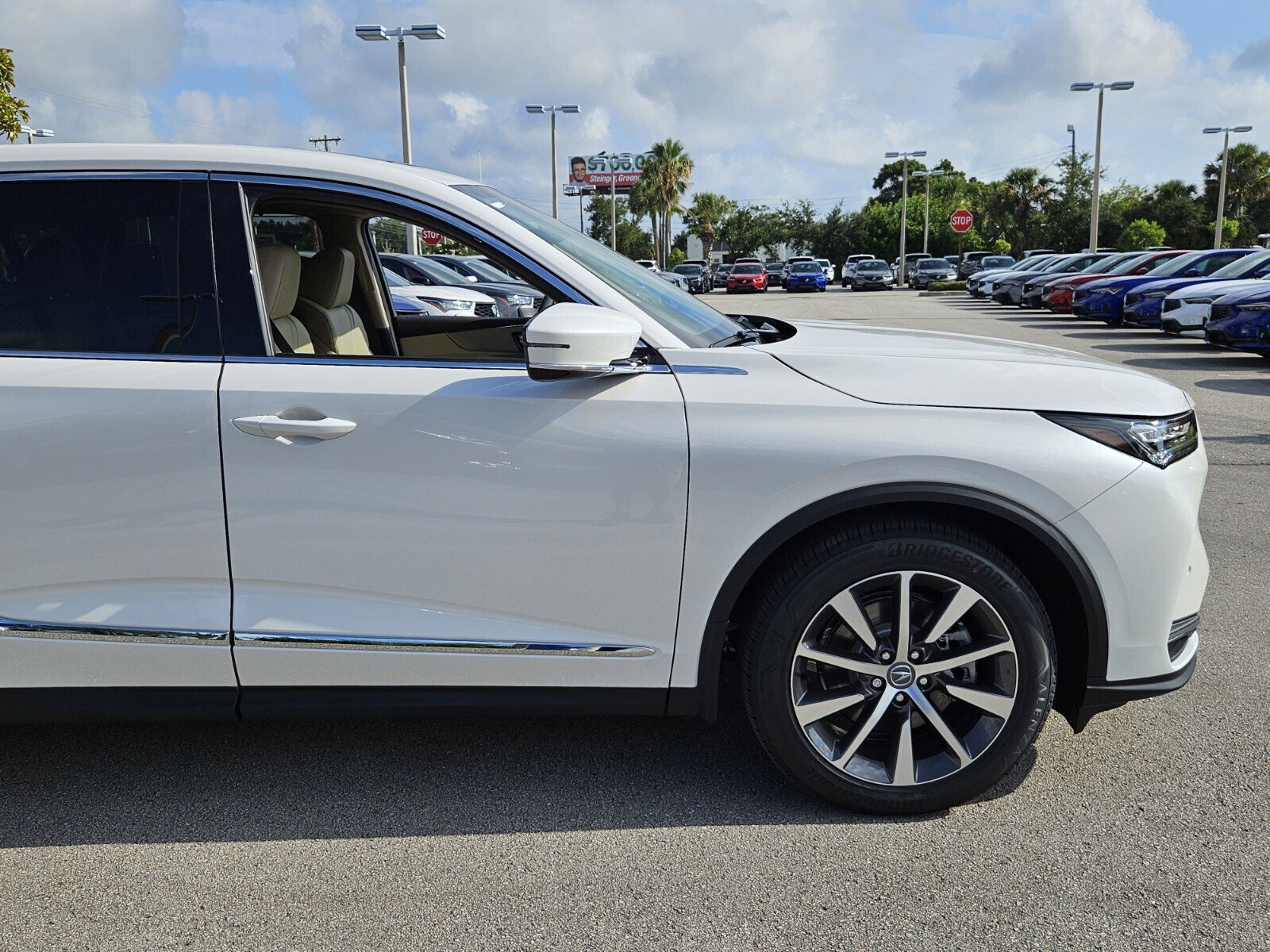 New 2025 Acura MDX FWD w/ Technology Package image 2