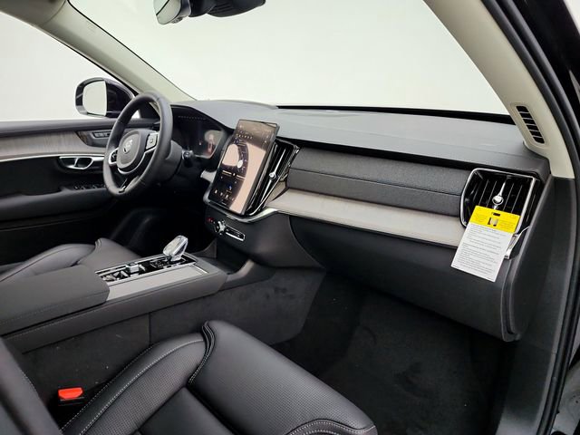 New 2026 Volvo XC90 T8 Ultra w/ Protection Package Premier AWD/4WD image 17