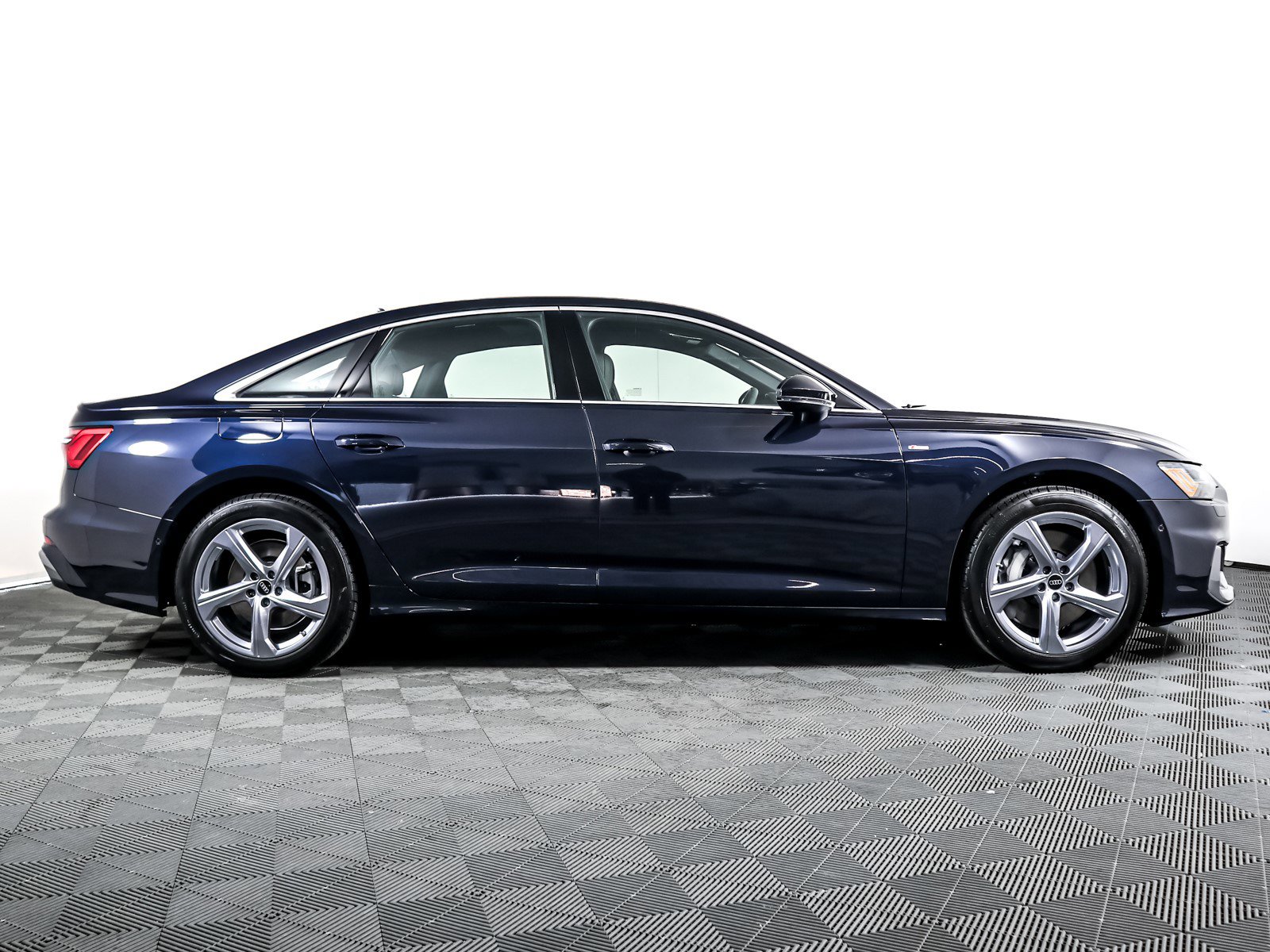 New 2025 Audi A6 3.0T Prestige image 15