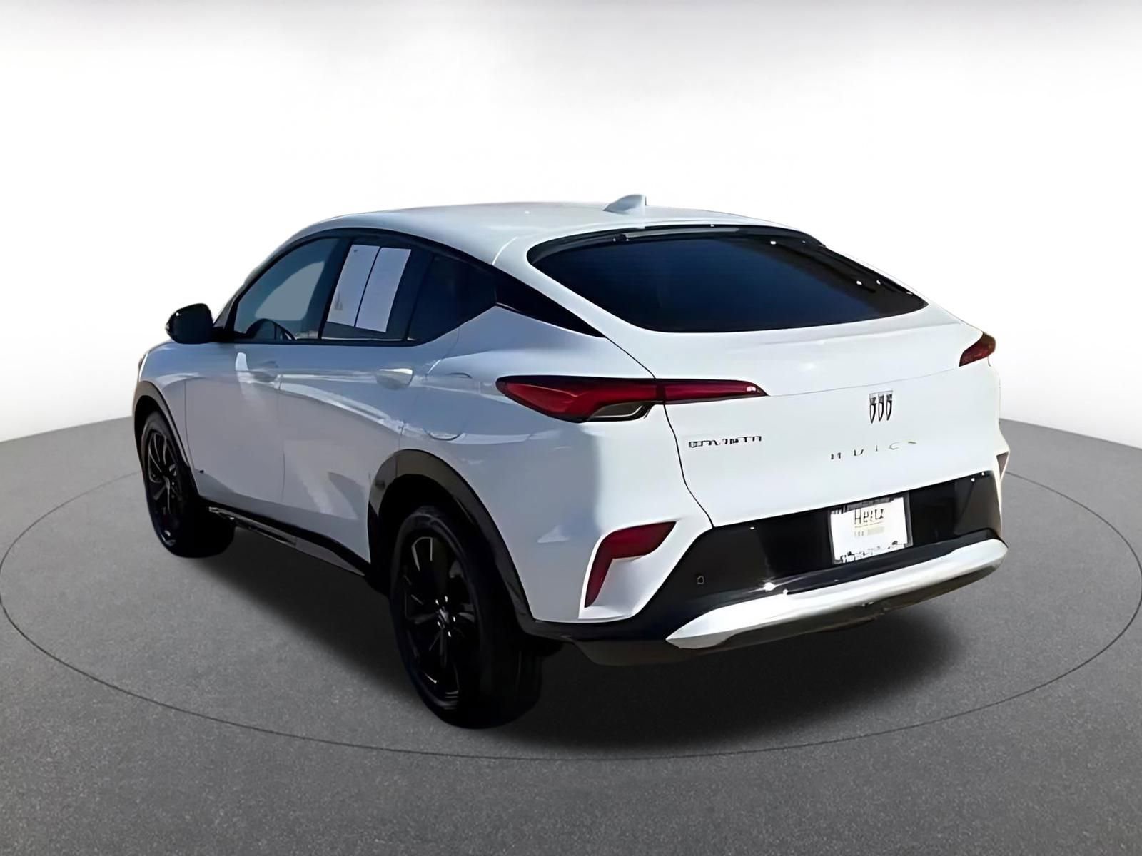 Used 2025 Buick Envista Sport Touring image 14