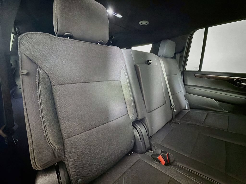New 2026 Chevrolet Suburban LS w/ Max Trailering Package AWD/4WD image 23