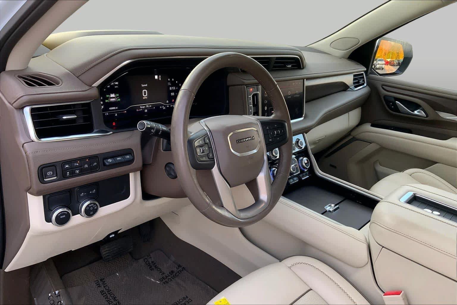 Used 2022 GMC Yukon Denali RWD image 14