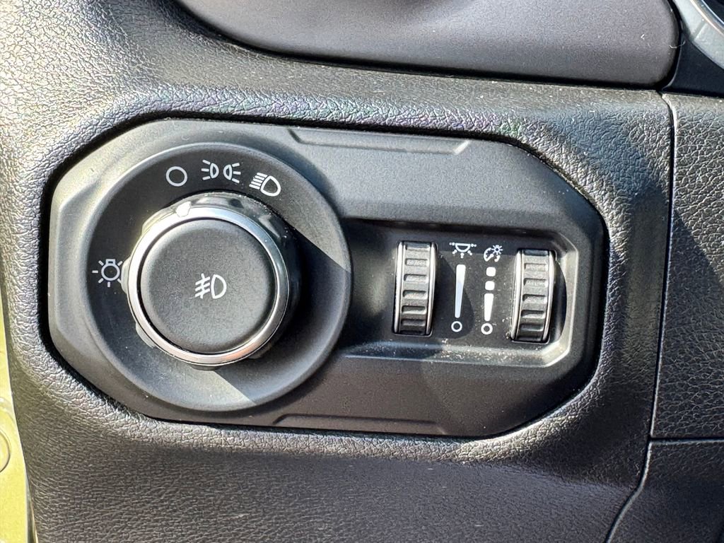 Used 2020 Jeep Wrangler Unlimited Sport image 27