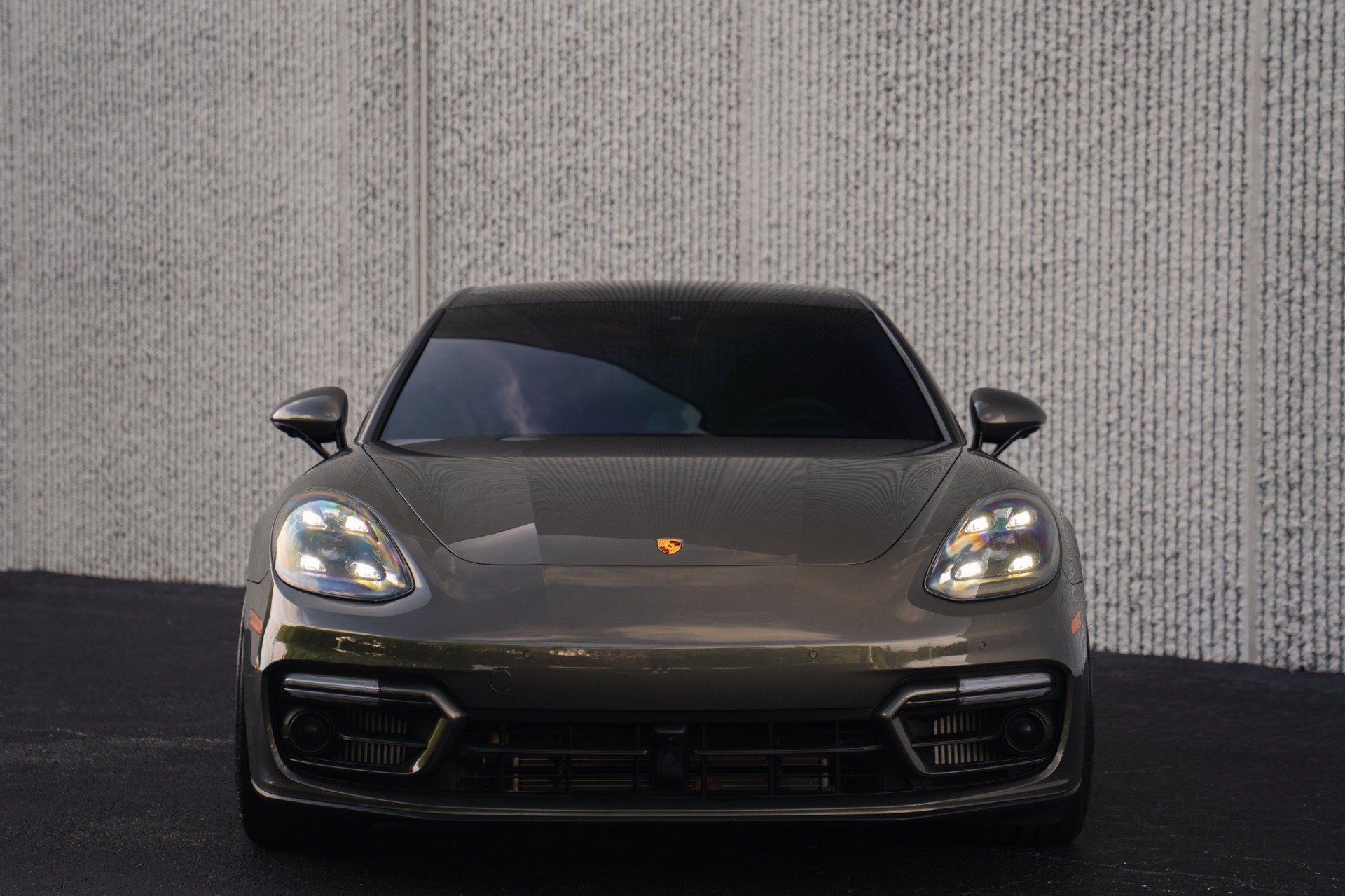 Used 2023 Porsche Panamera GTS AWD/4WD image 10