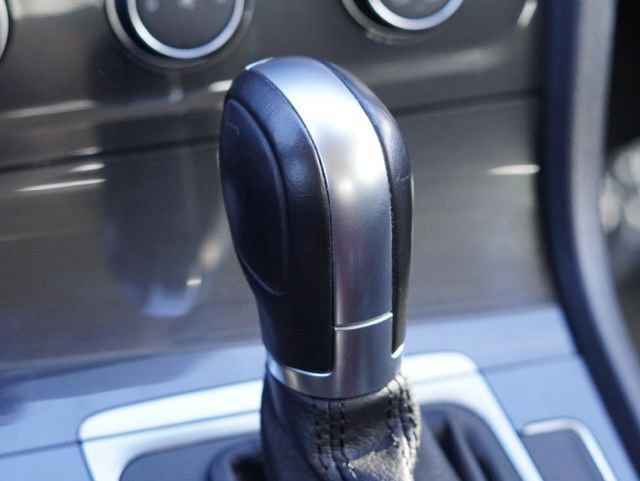 Used 2018 Volkswagen Golf S image 30